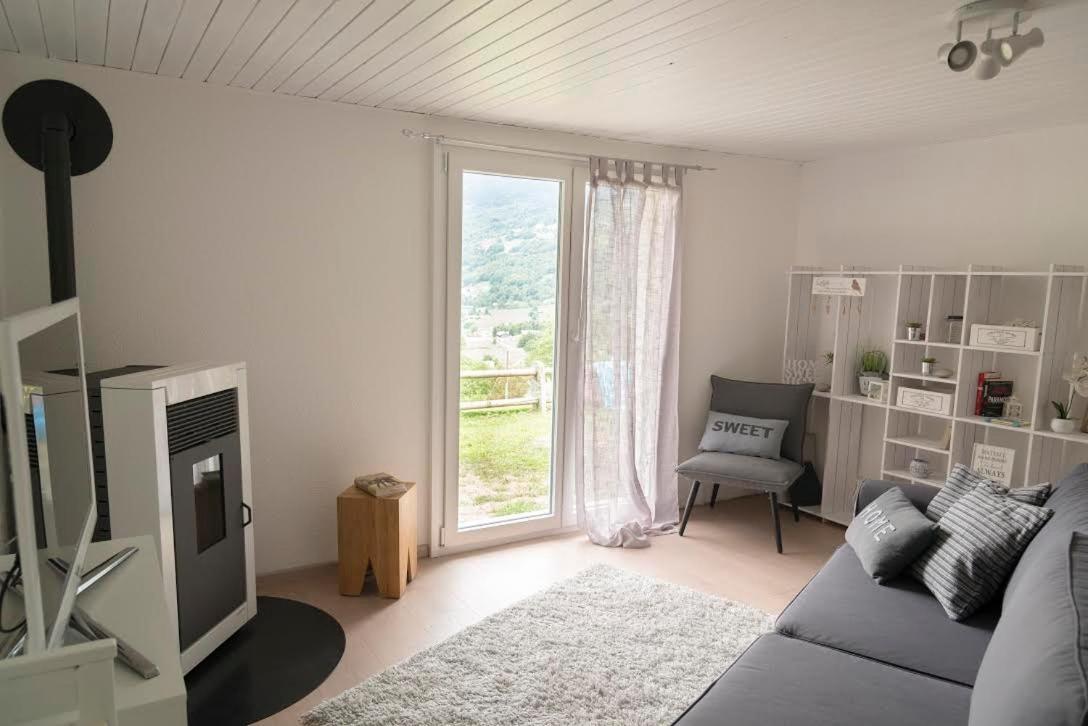 Modern Charme Studio In Chalet Vila Ponto Valentino Exterior foto